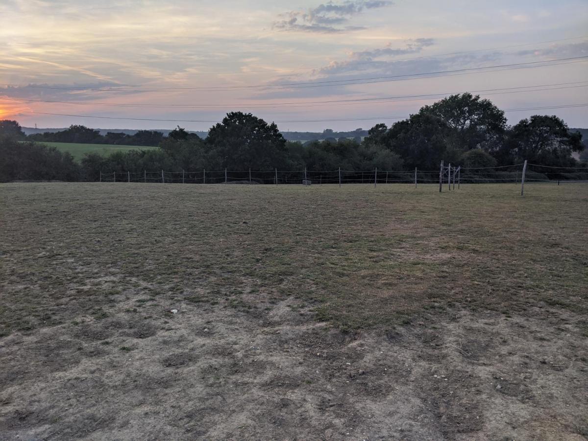 Foxhill Lodges Canterbury Eksteriør billede